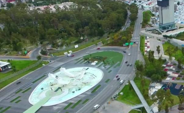 Gobierno de Puebla media  en el conflicto entre trabajadores y empresa que construye la nueva sede del Congreso