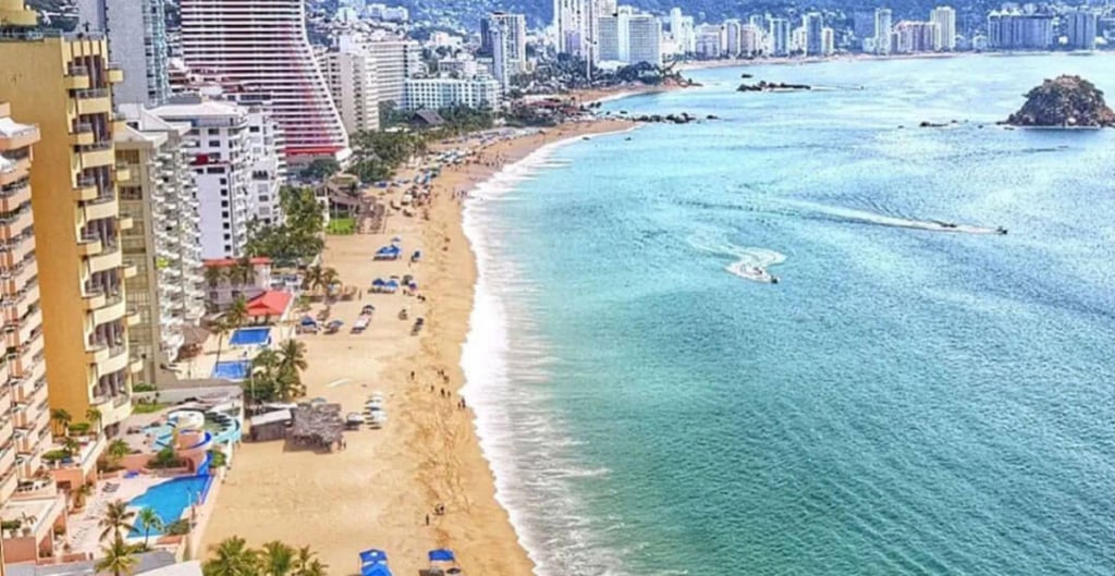 Refrigeradores y estufas procedentes de China llegan a Acapulco y Coyuca de Benítez