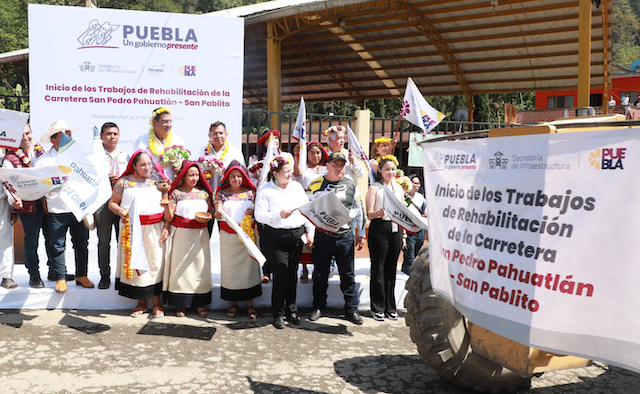 Obras de mejora en la red de carreteras de Puebla, pone en macha Sergio Salomón