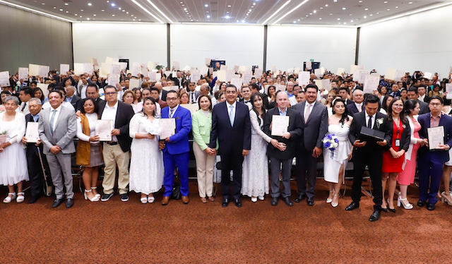 Sergio Salomón y Gaby Bonilla, presidieron celebración de 200 matrimonios