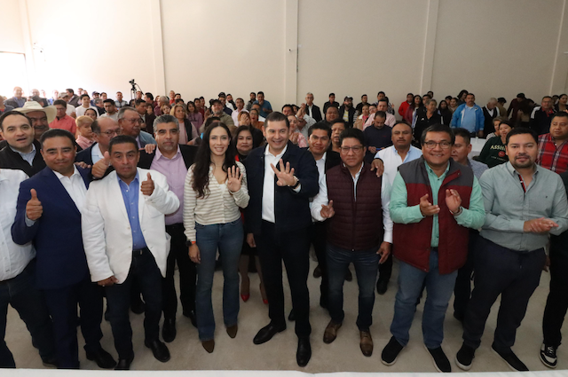 Armenta a favor del bienestar familiar de los trabajadores