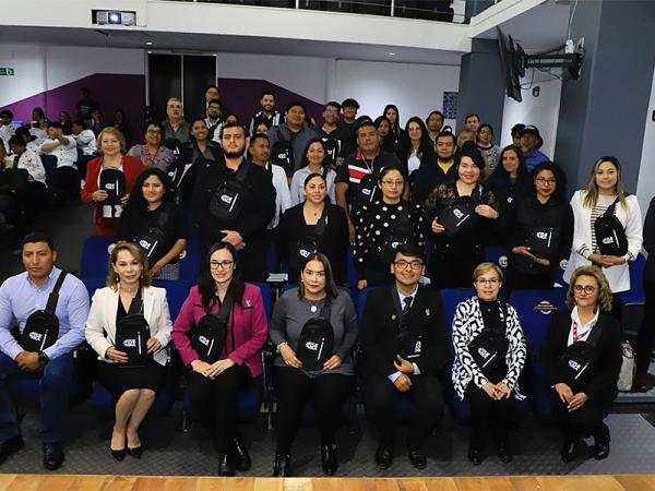 Reconoce gobierno estatal labor de guías y elementos de la Policía Turística