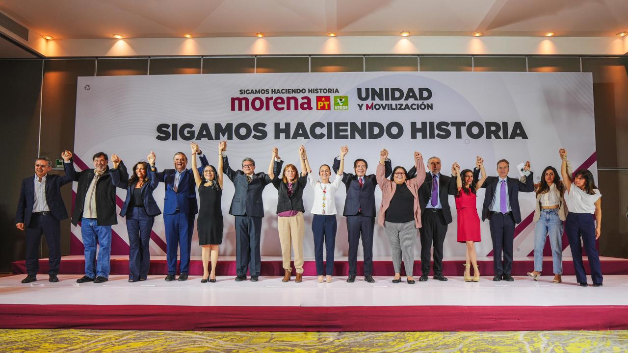 Claudia Sheinbaum presenta su equipo de campaña, incluye a dos poblanos