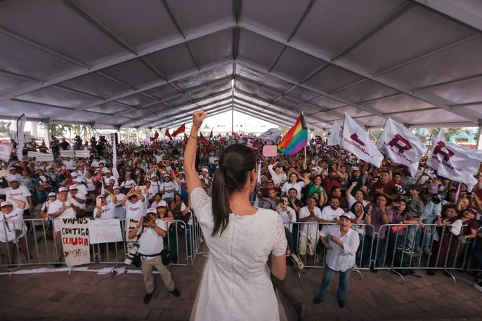 Sheinbaum destaca derecho a vivienda y salario digno en visita a Playa del Carmen