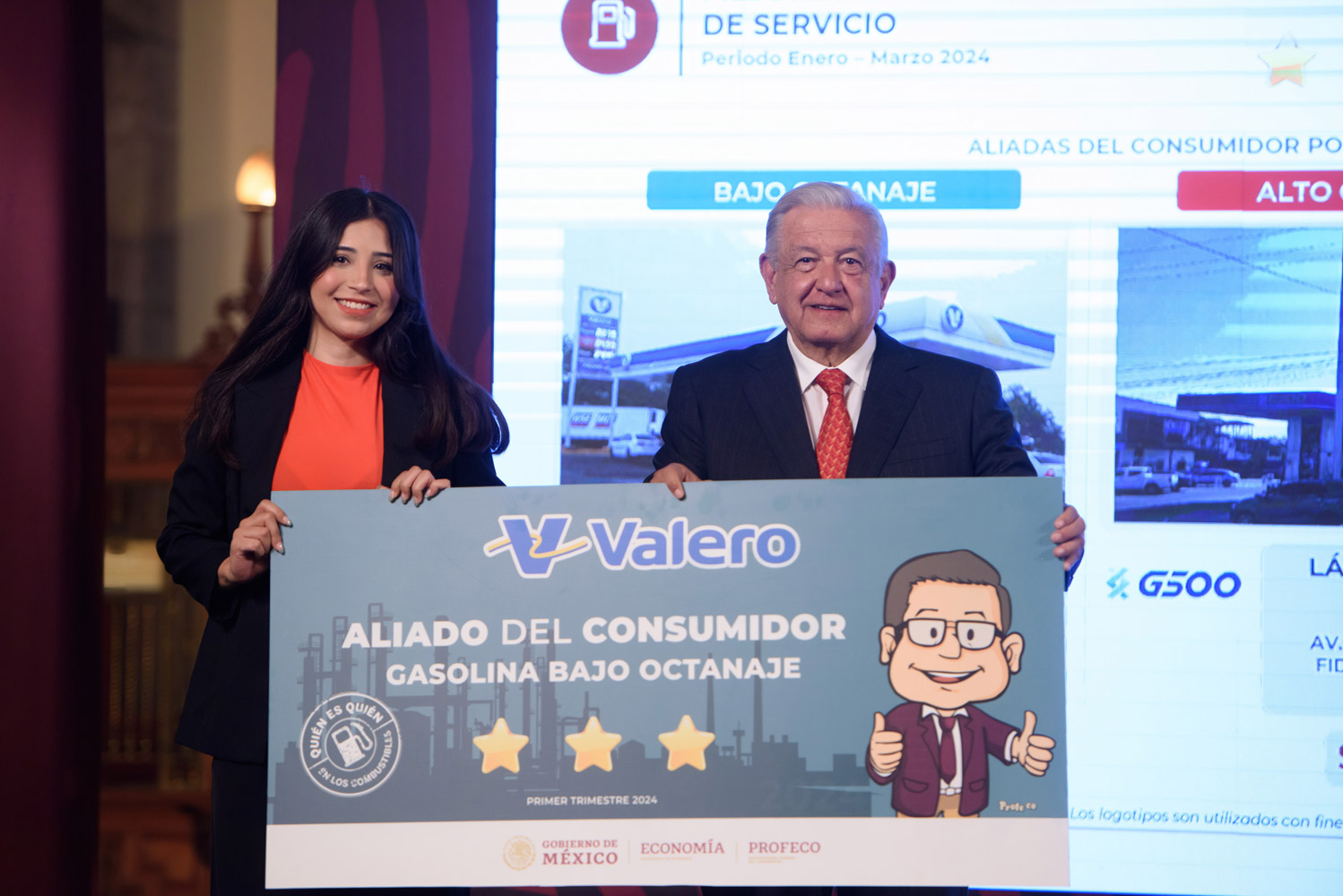 AMLO reconoce a tienda de autoservicio y gasolineras por sus precios justos en 2024