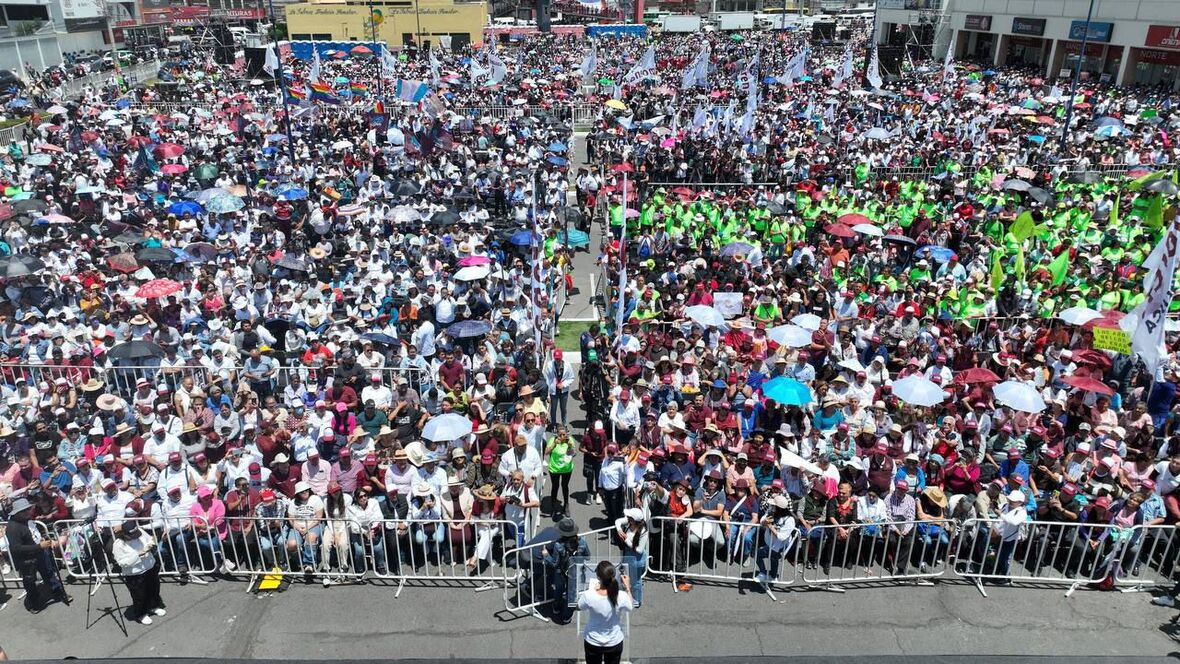 Sheinbaum se compromete a mejorar la movilidad en Ixtapaluca
