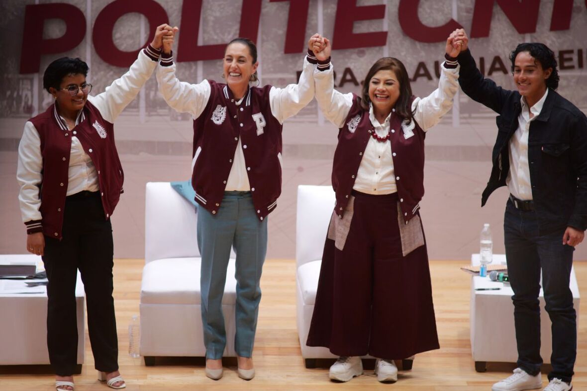 Sheinbaum llama a la comunidad estudiantil del IPN a hacer una potencia de desarrollo un México