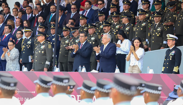 Con desfile cívico-militar se recordó la Batalla de Puebla