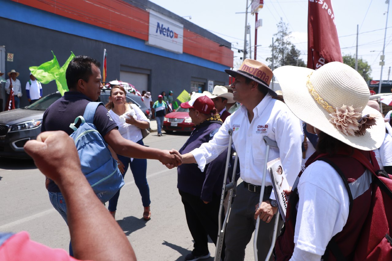 Omar Muñoz se compromete a generar espacios educativos y clínicas de salud