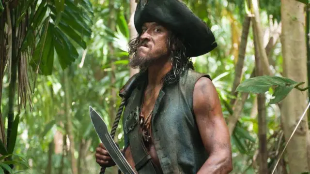Muere de un ataque de tiburón famoso actor de Piratas del Caribe