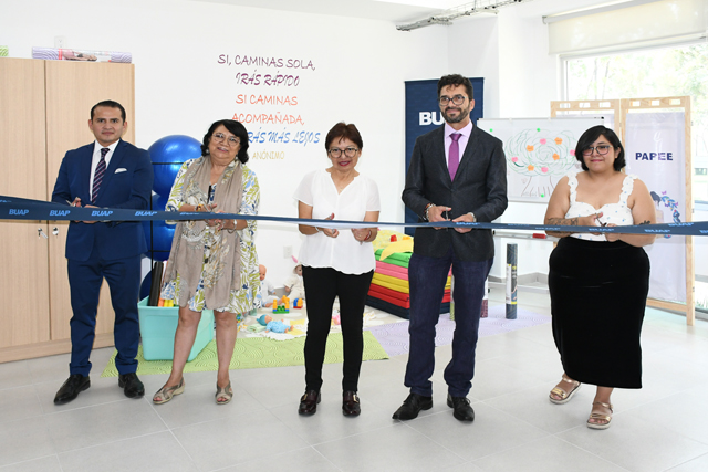 La Rectora María Lilia Cedillo inaugura el Programa de Acompañamiento Psicosocial a Estudiantes Embarazadas