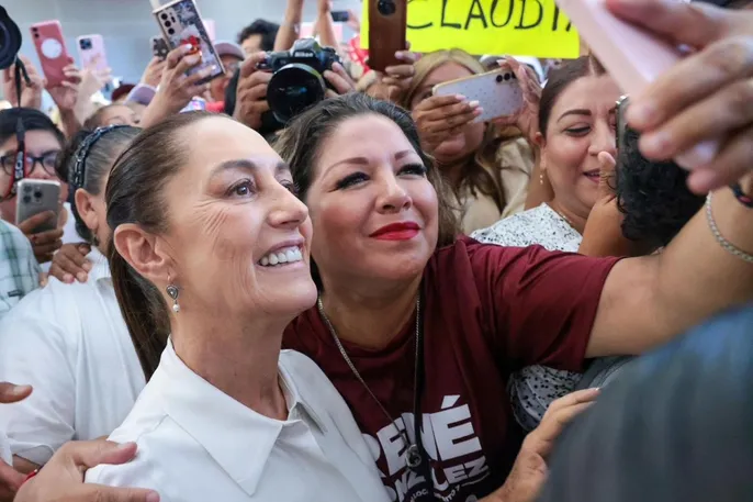 Reciben afectuosamente a Sheinbaum en Monterrey
