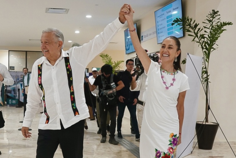 Gobierno federal realiza transición ordenada y fraterna: presidente; “es inédito”: AMLO
