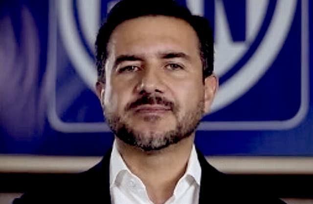 En calidad de prófugo Miguel Ángel Yunes, viaja a EU; es acusado de varios delitos
