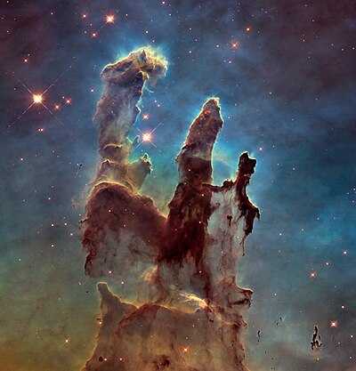 VIDEO: La NASA ofrece una ventana al espacio para conocer la nebulosa formada llamada los «3 Pilares de la Creación»