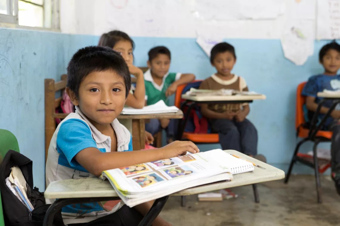 La educación privada va a seguir existiendo, pero el estado tiene que dar educación pública: Sheinbaum