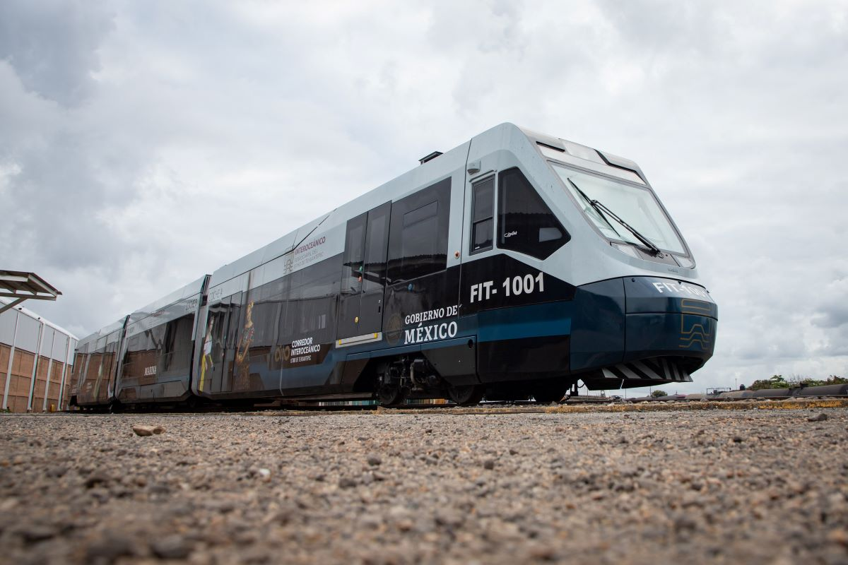 Sheinbaum anuncia ampliación de Tren Maya y Tren Interoceánico