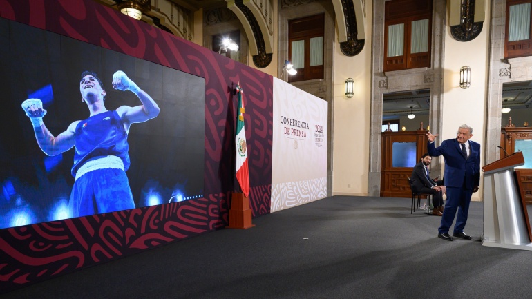 AMLO apoya a boxeador mexicano Marco Verde en próxima pelea por el oro en París 2024
