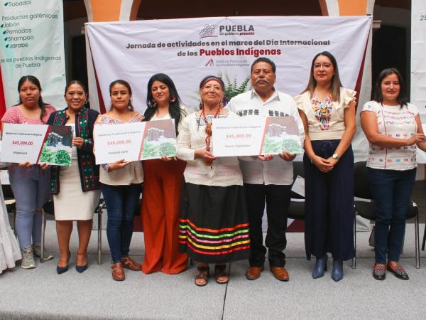 Entrega gobierno estatal segunda edición del «Premio a la Mujer Indígena y Afromexicana”