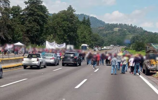 «Existen intereses particulares detrás de los bloqueos a la autopista México-Puebla»: Sergio Salomón