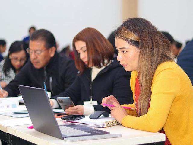 SEP reporta que 6 mil 964 maestros se han capacitado