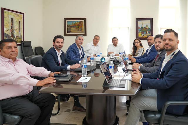Armenta y Chedraui instalan mesa de coordinación para proyectos de movilidad e infraestructura