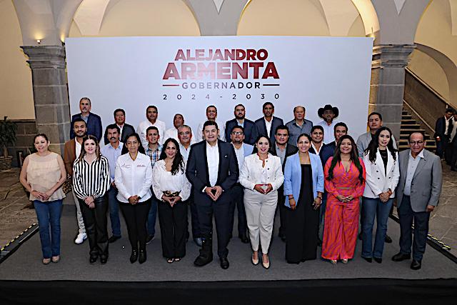 Seguridad y Desarrollo económico, temas abordados en la reunión de Armenta con ediles electos 