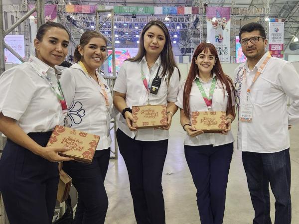 En Veracruz, Puebla presenta juego de «Lotería de Pueblos Mágicos»