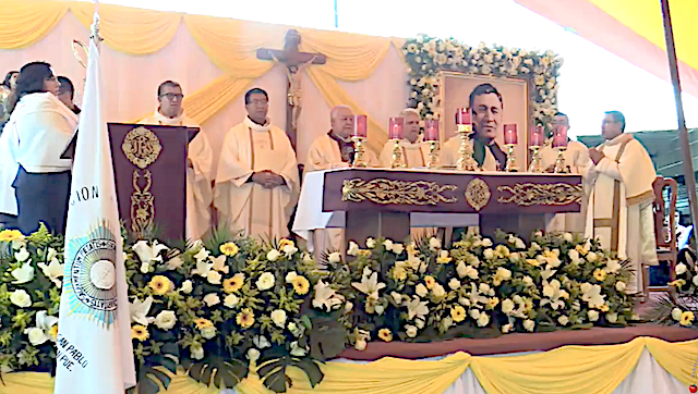 La reliquia del beato Moisés Lira Serafín, fue recibida en Zacatlán, en un ambiente desbordante de alegría