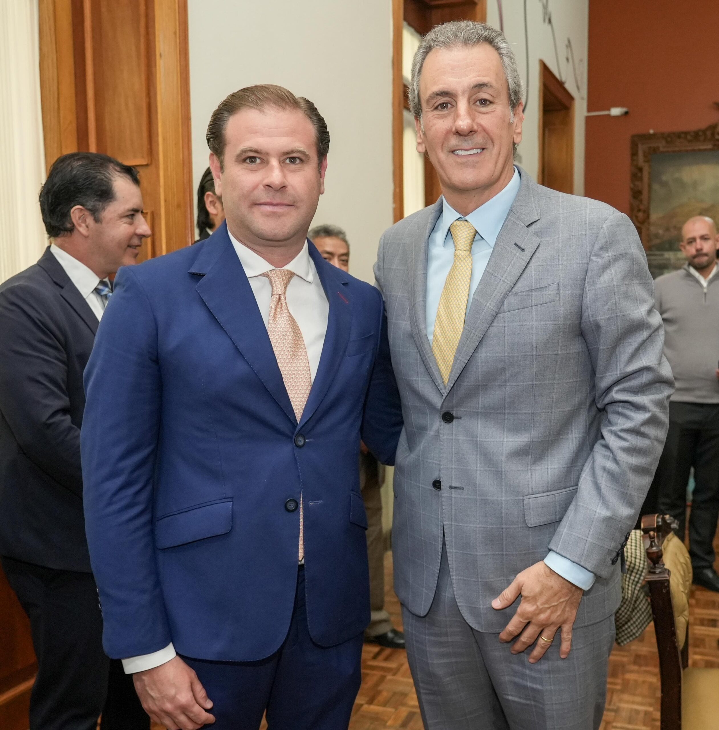 Pepe Chedraui toma protesta a Ricardo Zayas Gallardo como titular del Instituto Municipal del Deporte