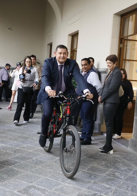 “Puebla se alista para la electromovilidad”: Armenta 