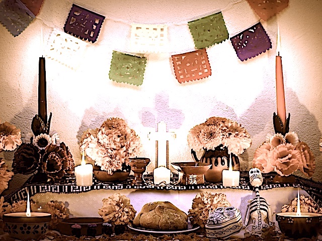 Los Altares de Muertos, auténtica fiesta popular mexicana