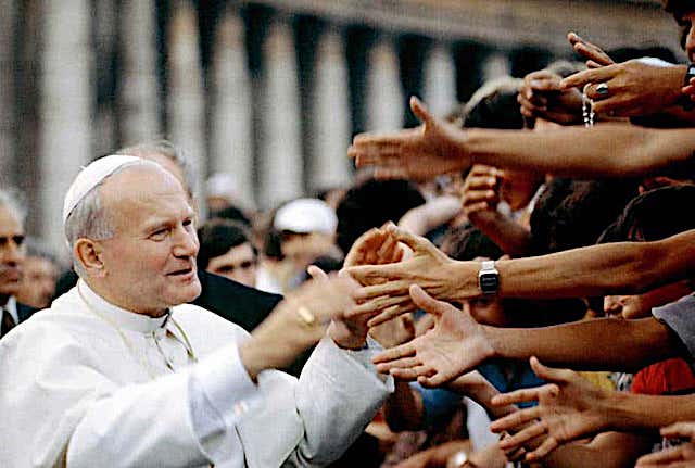San Juan Pablo Segundo -Karol Józef Wojtyła- el Papa viajero, hoy es su fiesta