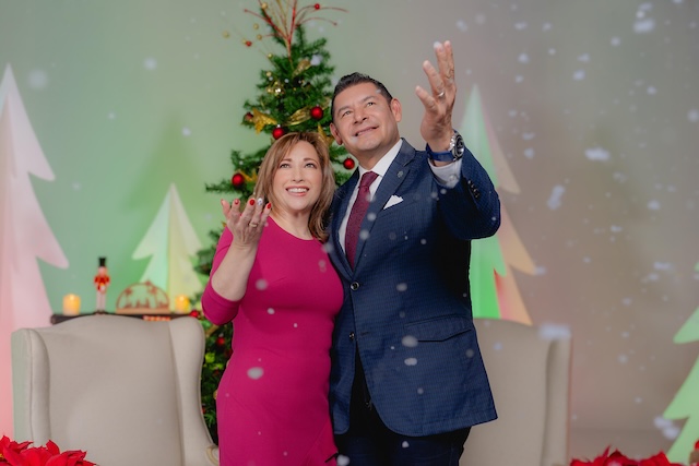 Alejandro Armenta y Su esposa Cecilia encenderán monumental árbol navideño en el fuerte Loreto y Guadalupe