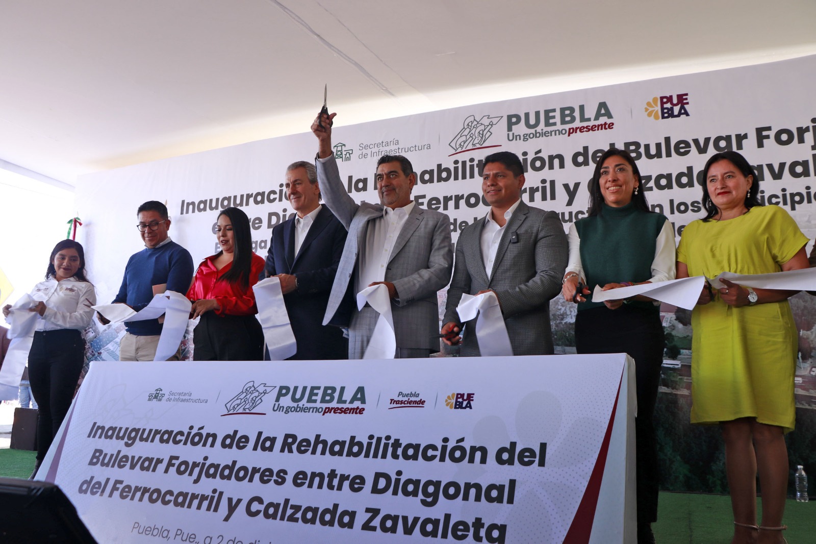 Inaugura Sergio Salomón un tramo del“Bulevar Forjadores”