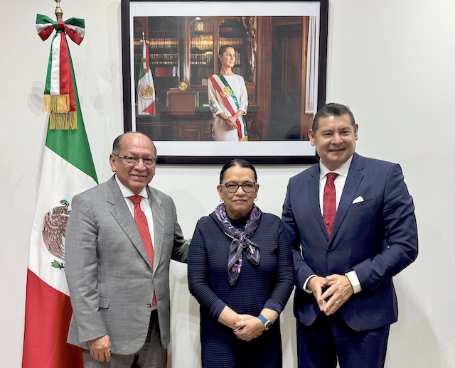 Armenta se reunió con Rosa Icela Rodríguez.