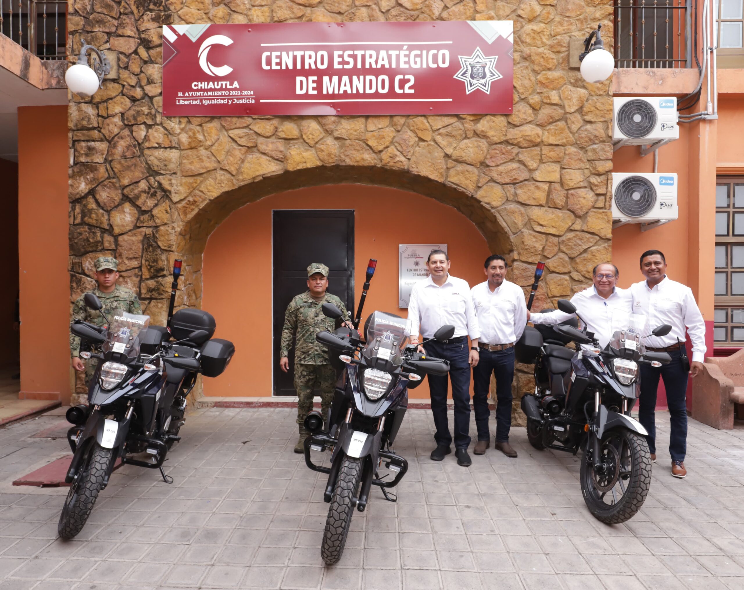 «El dinero del pueblo es sagrado; en Puebla se acabaron los moches»: Alejandro Armenta