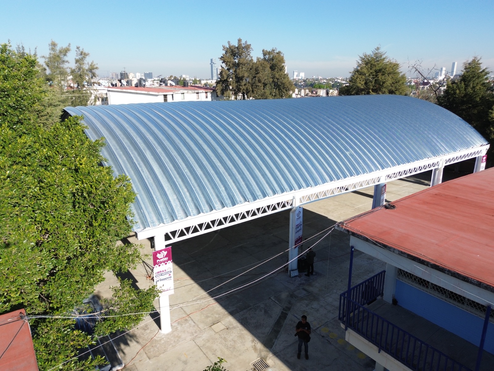 Entrega Pepe Chedraui infraestructura educativa al sur de la capital