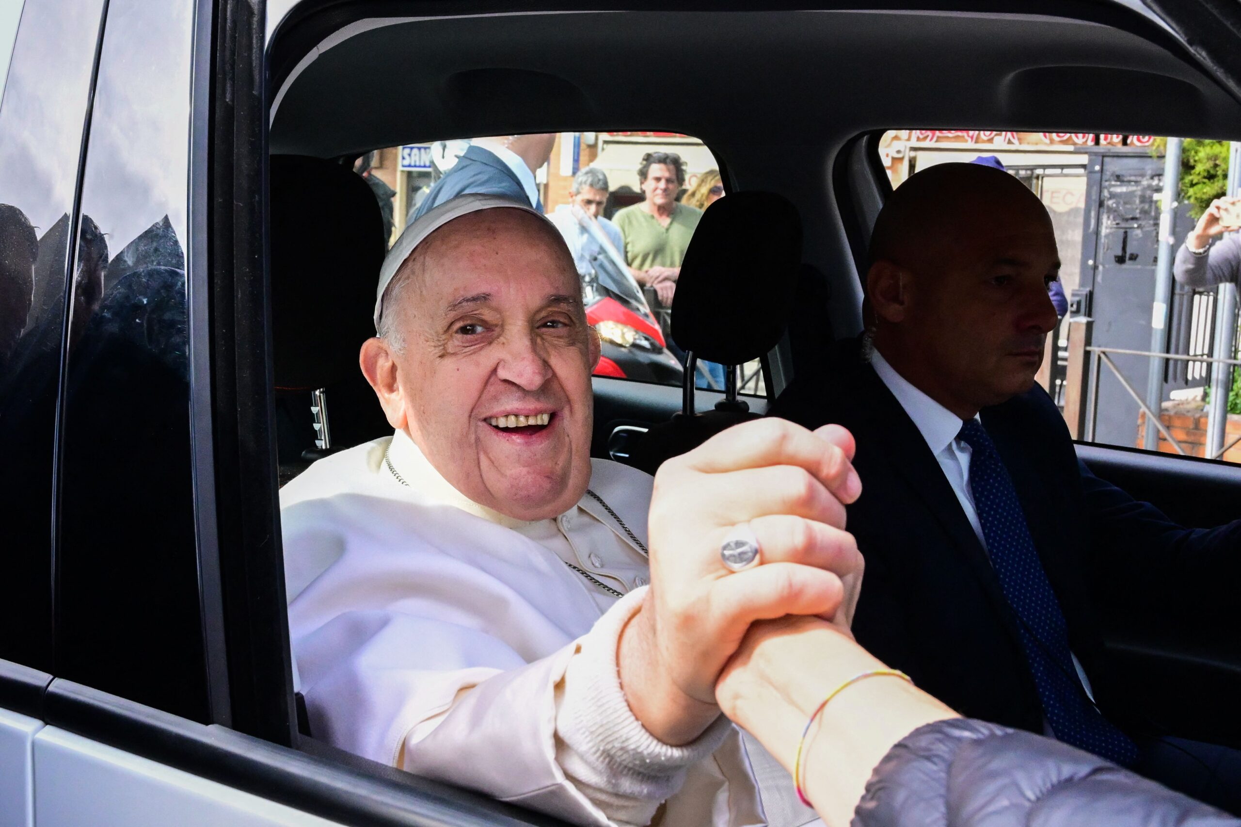 Papa Francisco, estado crítico, insuficiencia renal, neumonía bilateral, Hospital Gemelli, Vaticano, salud del Papa