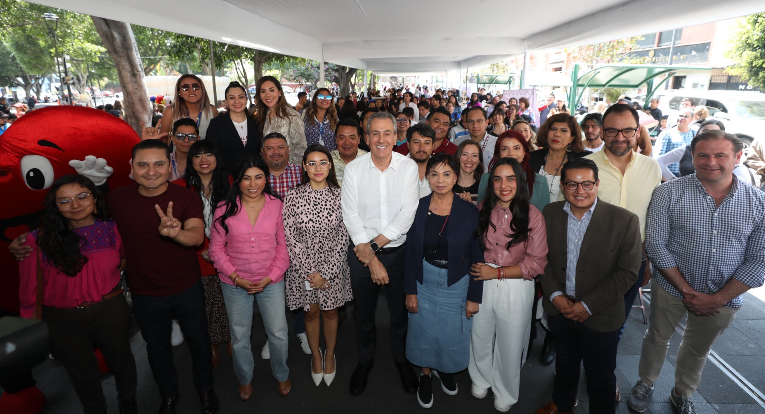 Celebra Gobierno de la Ciudad la Primera Edición de la Kermés «Corazones Jóvenes»