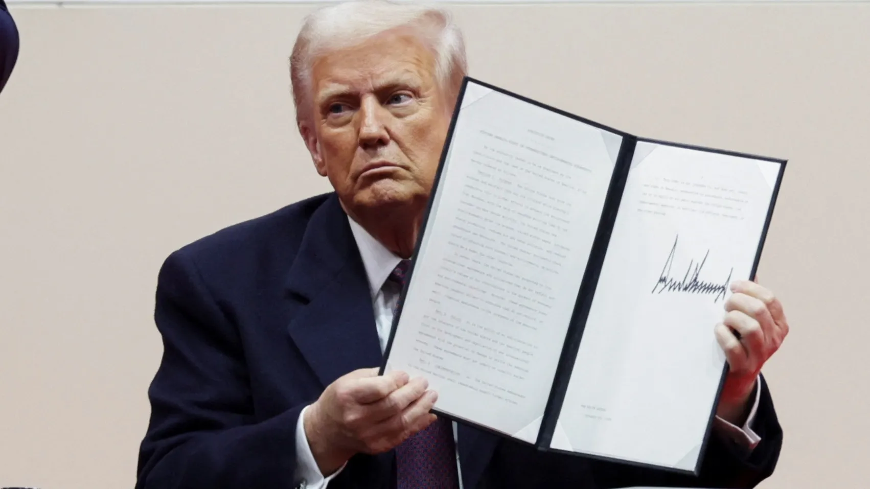 Fiscalía de EU emite memorándum de Trump para eliminar a cárteles y organizaciones criminales trasnacionales