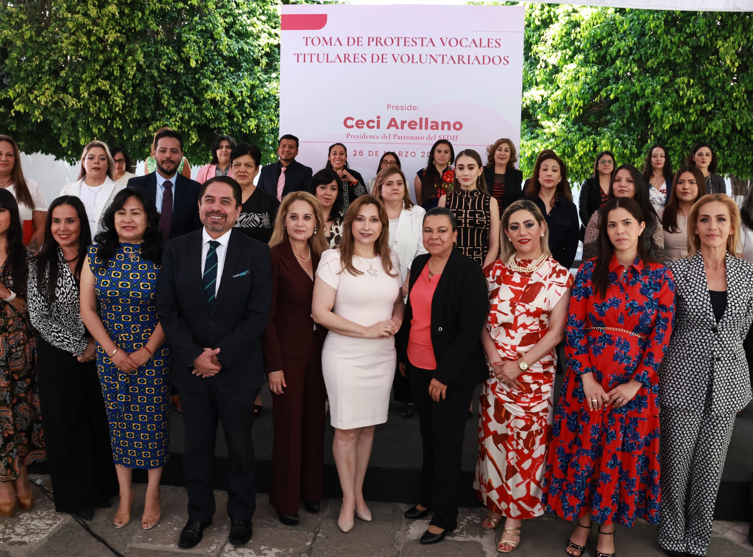 voluntariado SEDIF, Ceci Arellano, Patronato DIF, bienestar social, mujeres embarazadas, adultos mayores, salud mental, casas del abue, niños indígenas, adopciones, inclusión, Puebla