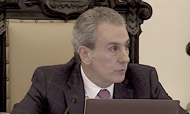Pepe Chedraui, calificó la sesión del Cabildo, como “pinche circo”.