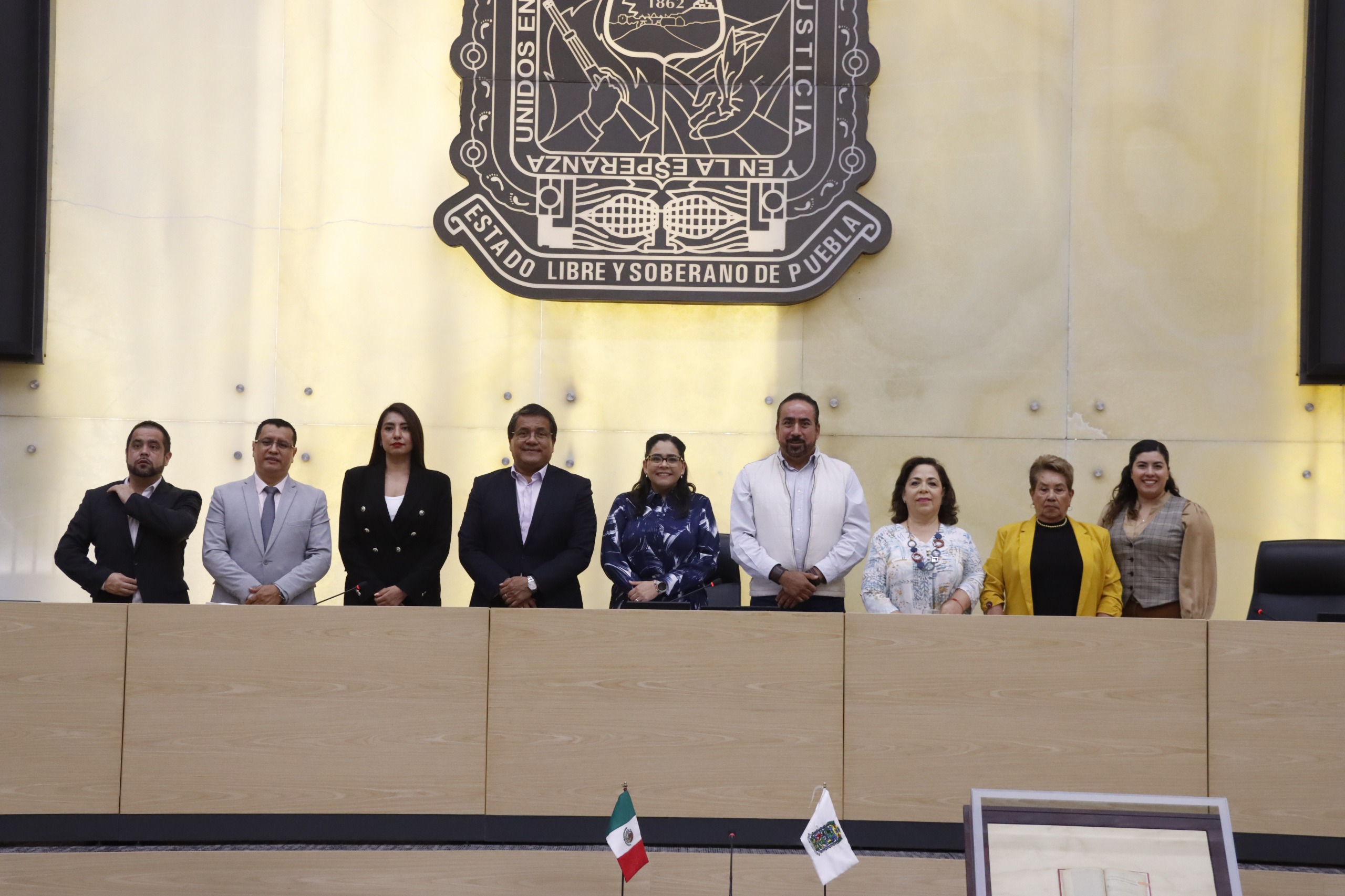 Avala Congreso que edificios públicos se iluminen de azul, por “Día Mundial de Concienciación sobre Autismo” 