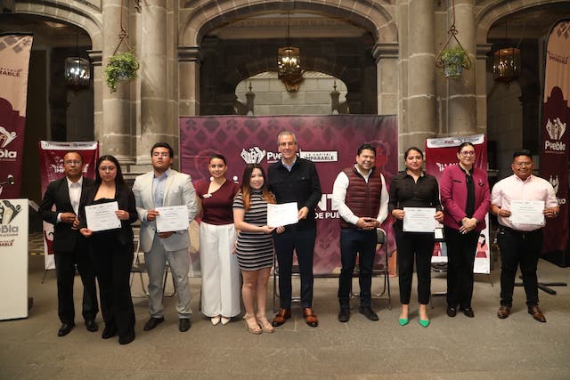 Jóvenes participan en el programa “Regidor por un día”