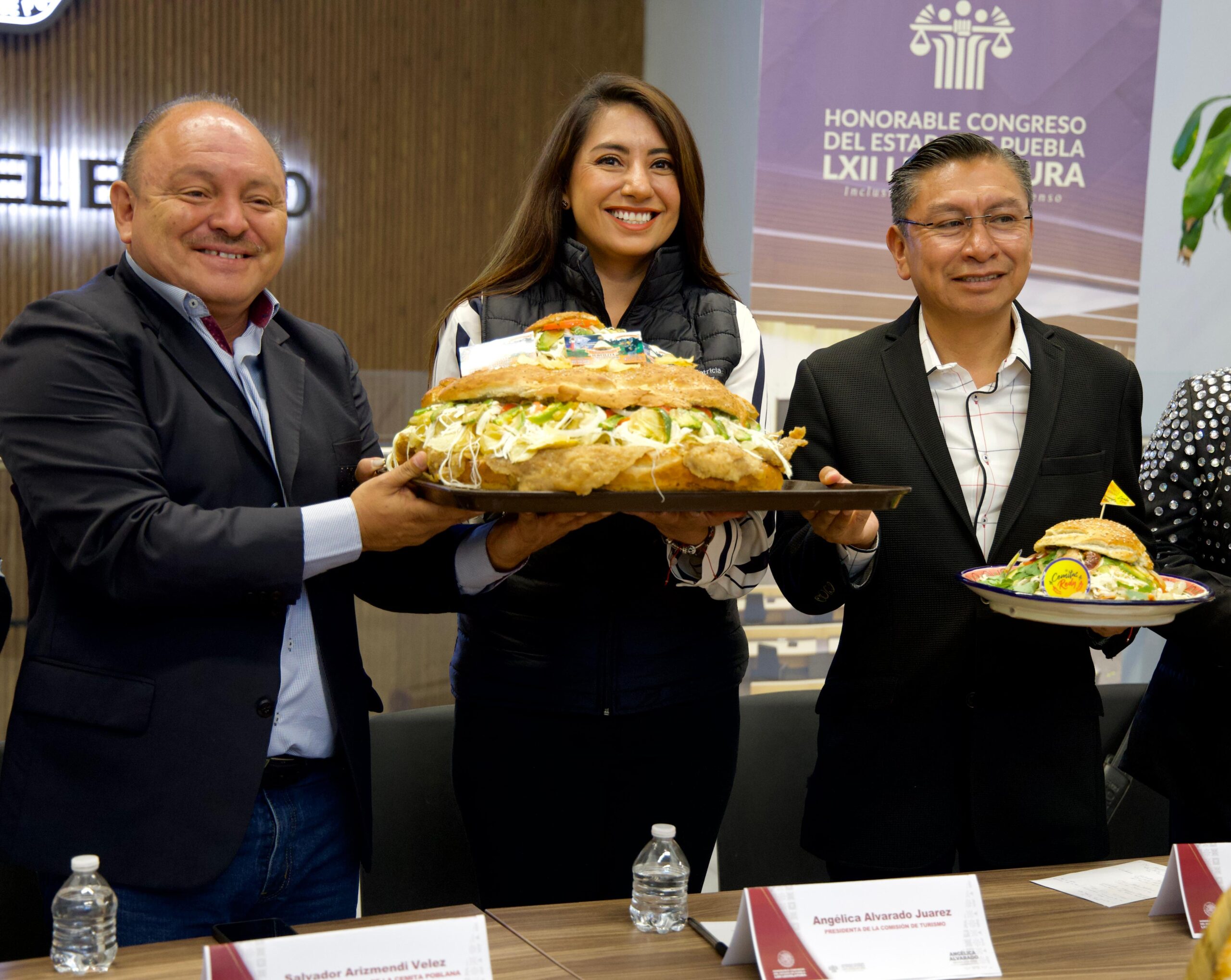 ¡Ya viene lo bueno y más rico¡ el  Festival de la Cemita, diputados invitan 