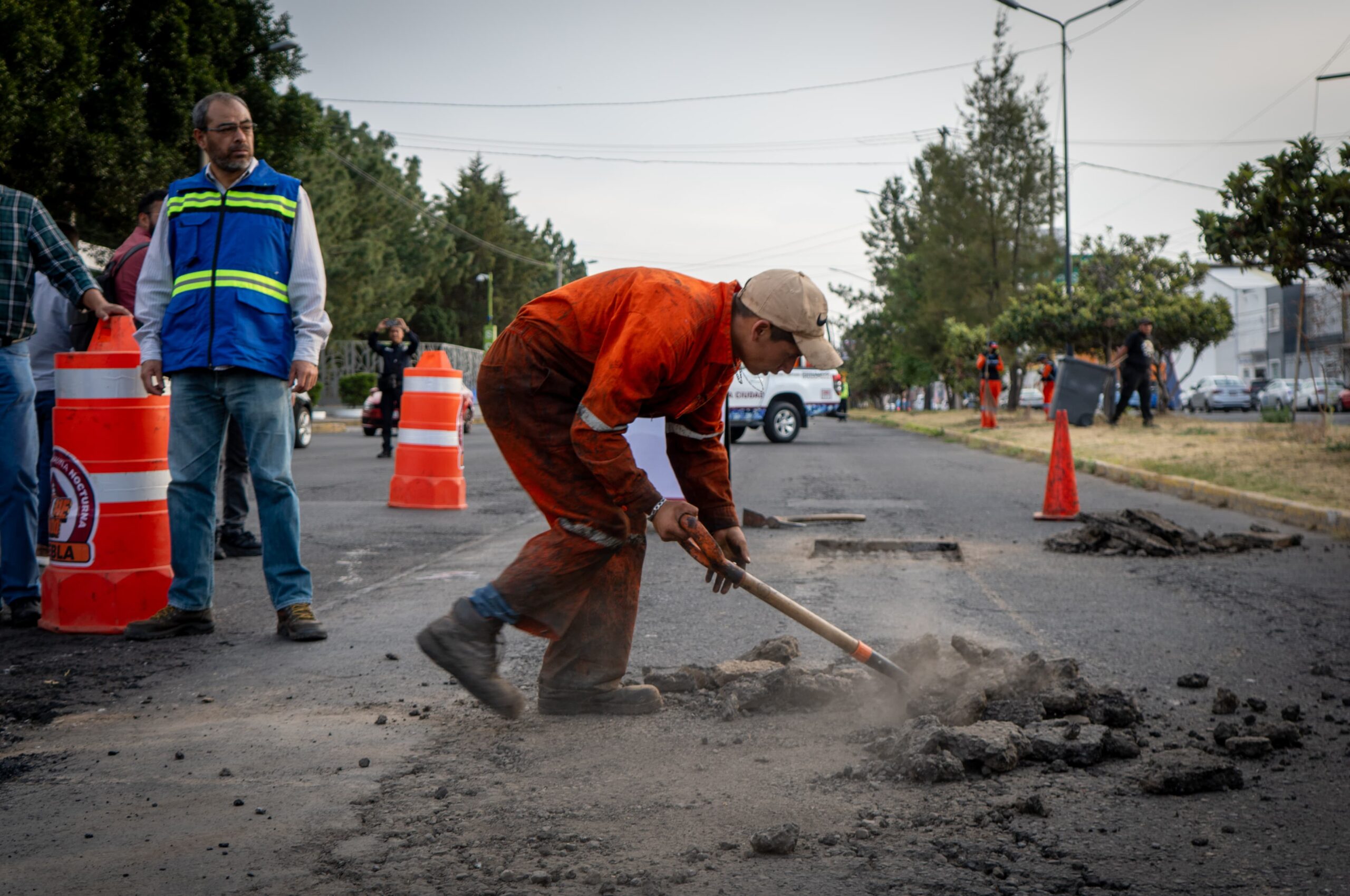 Supervisa Pepe Chedraui Campaña de Bacheo en la capital