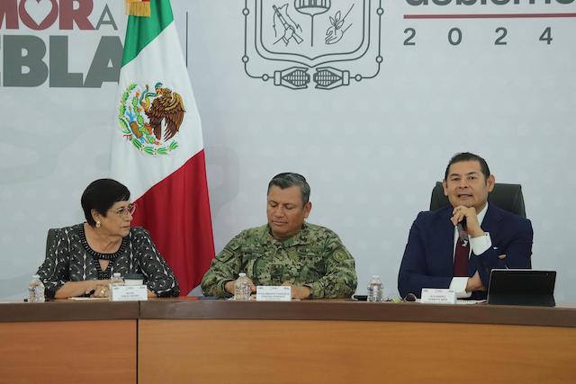 “Las concesiones del transporte público se dan a particulares no a organizaciones”: Armenta