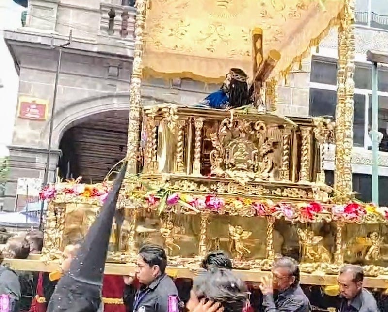 La Procesión del Silencio, Monumentales imágenes en las calles de Puebla