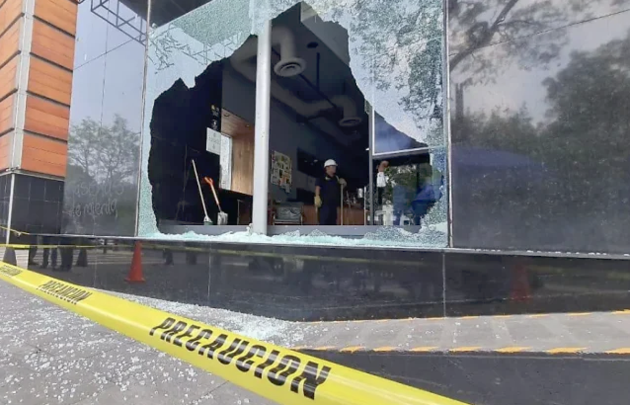 “Bloque Negro” empaña Día del Trabajo con actos vandálicos